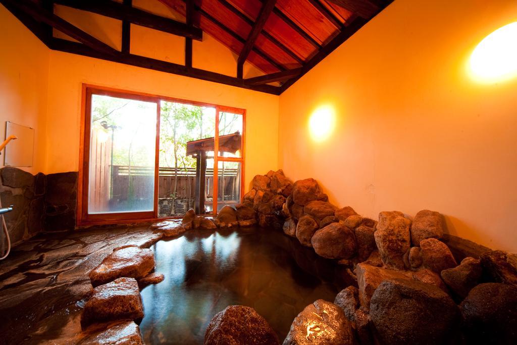 Hotel Yufuin Tagasode Esterno foto